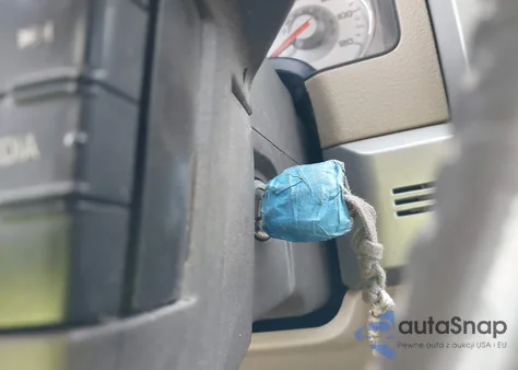 2010 Ford F-150 Lariat z USA, uszkodzony, nr VIN 1FTFW1EV6AFD79779